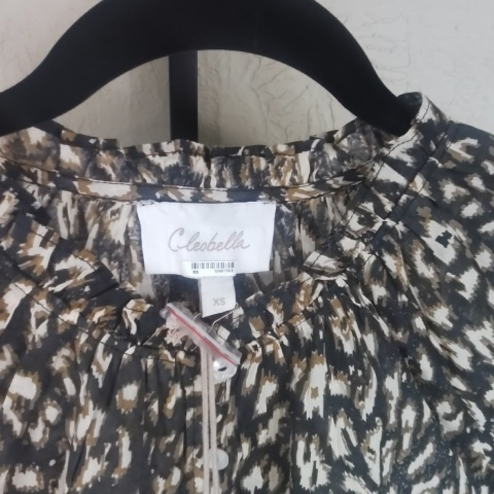 NWT SIZE XS Women's Brown Patterned Top