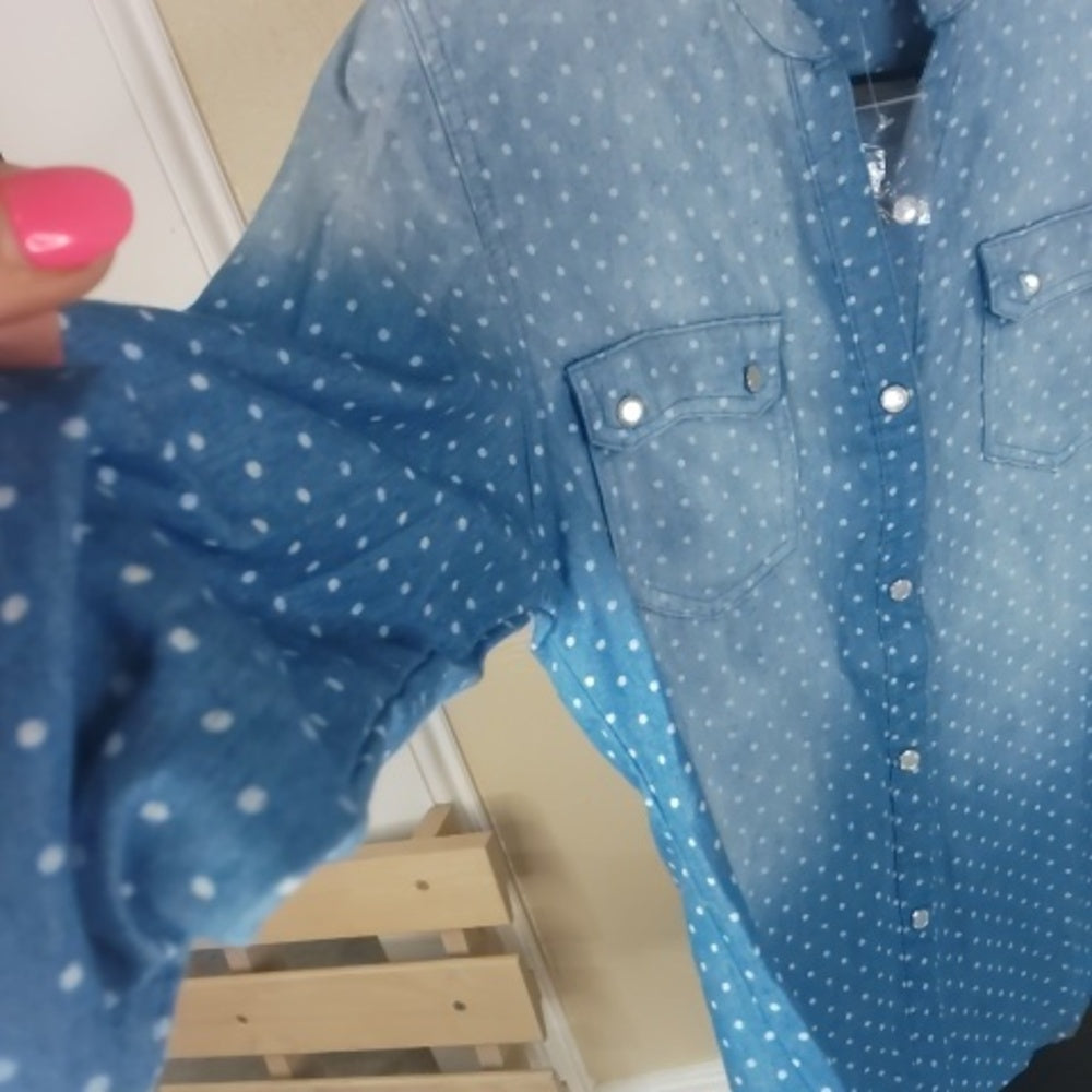 NWT SIZE S Chic Blue Patterned Blouse