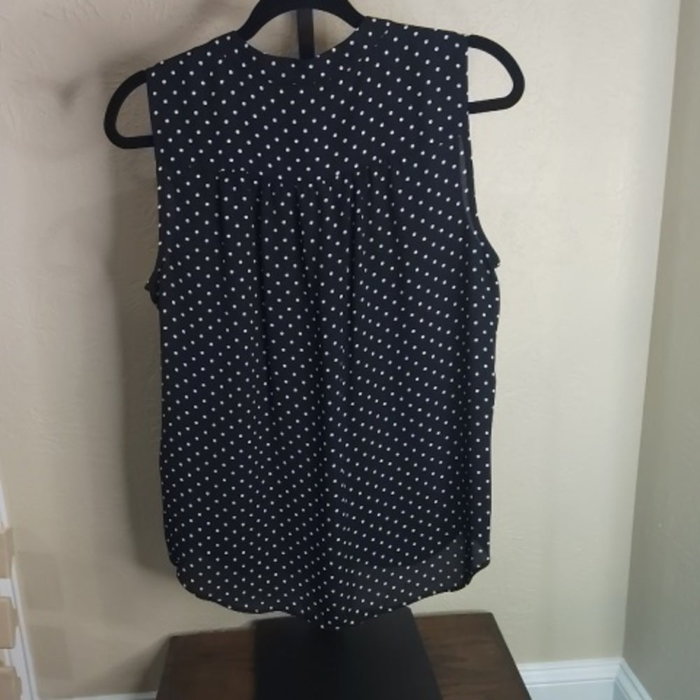 Vince Camuto Black Sleeveless Blouse