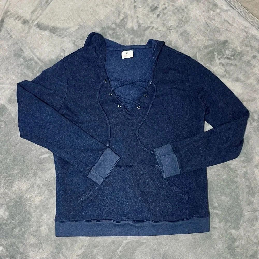 NWT SIZE LARGE Sundry Hoodie