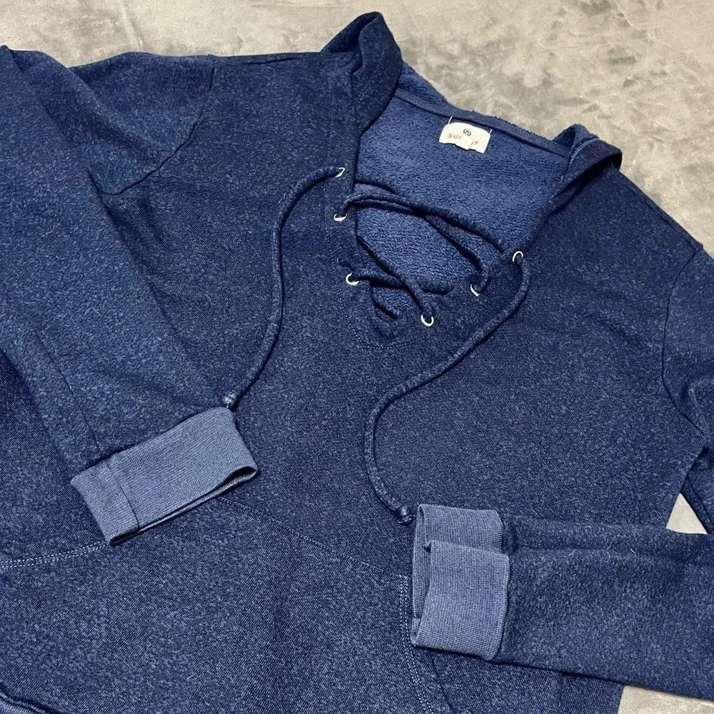 NWT SIZE LARGE Sundry Hoodie
