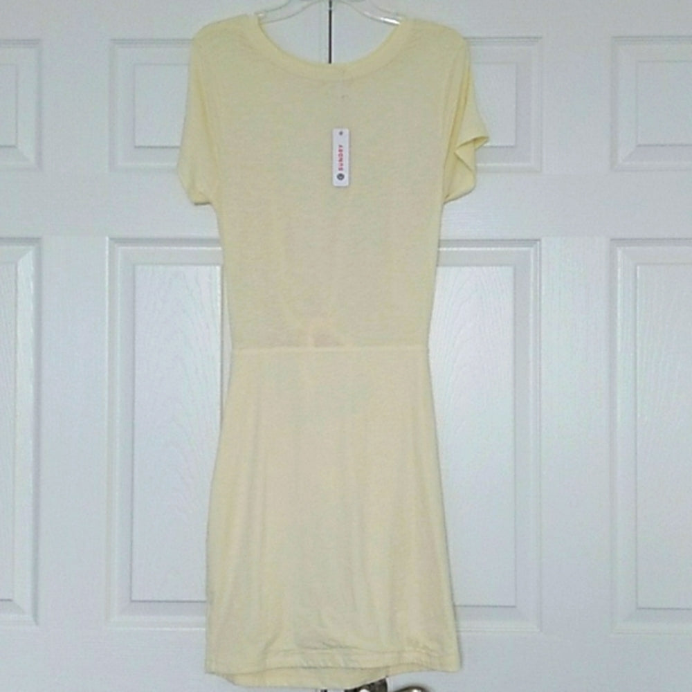NWT SIZE LARGE Sundry Light Yellow Lightweight Tie Front Dress