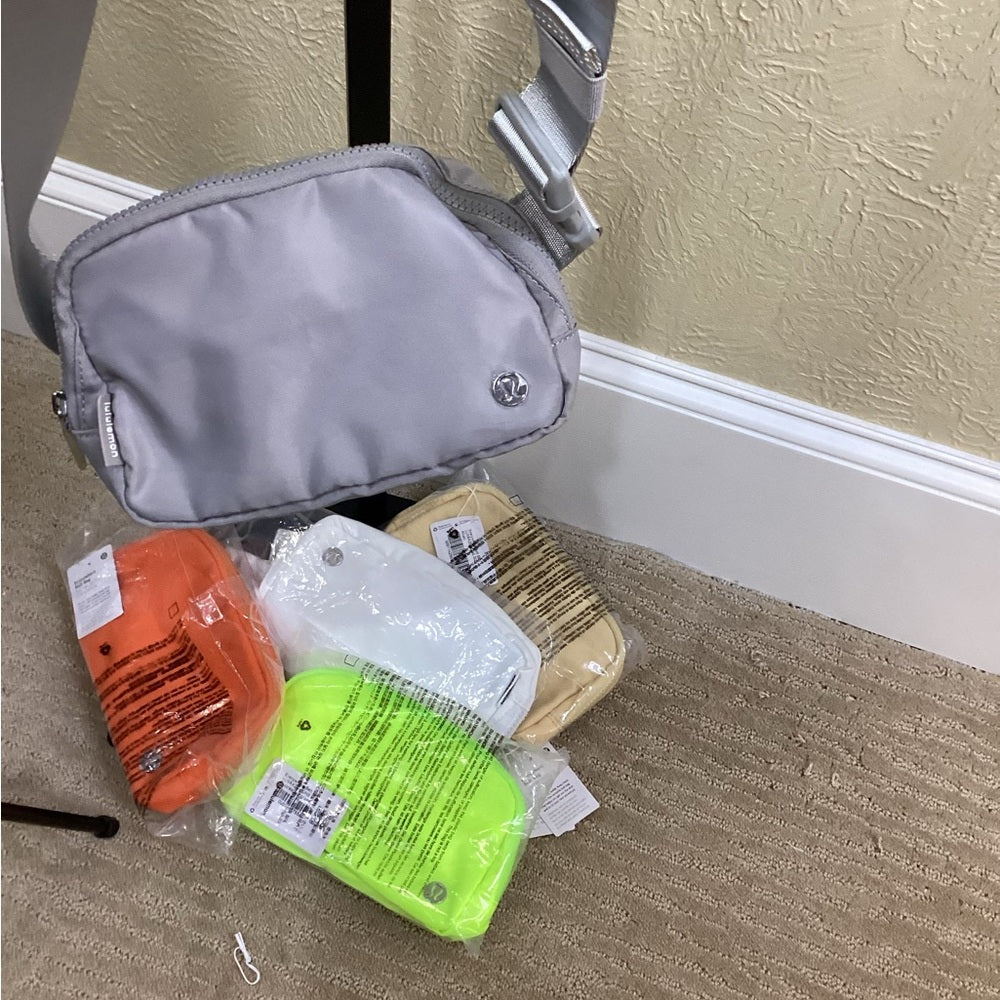 NWT SIZE OS Lululemon Athletica Gray Mini Bag with Adjustable Strap