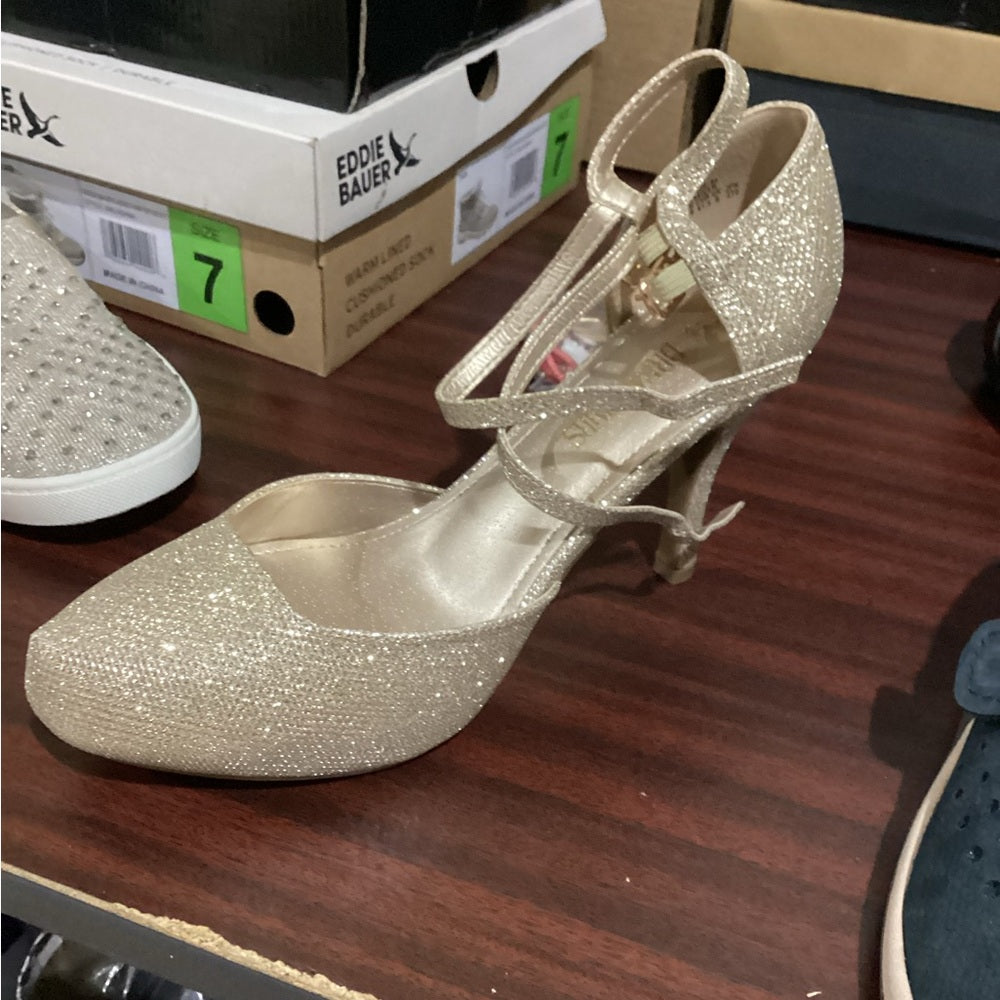 NEW SIZE 10 Dream Pairs Champagne Glitter Heels with Ankle Strap