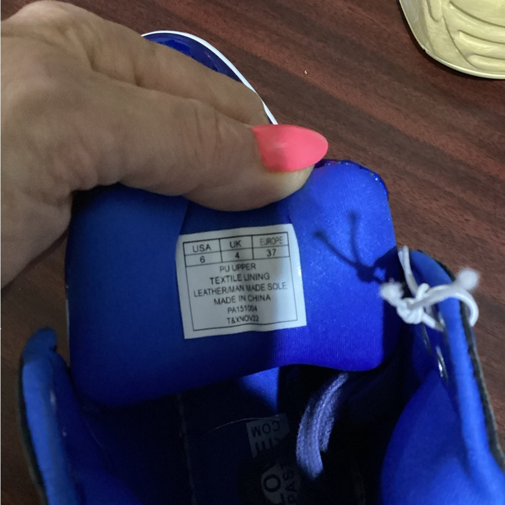 NEW SIZE 6 Pastry Women's Blue High-Top Sneakers