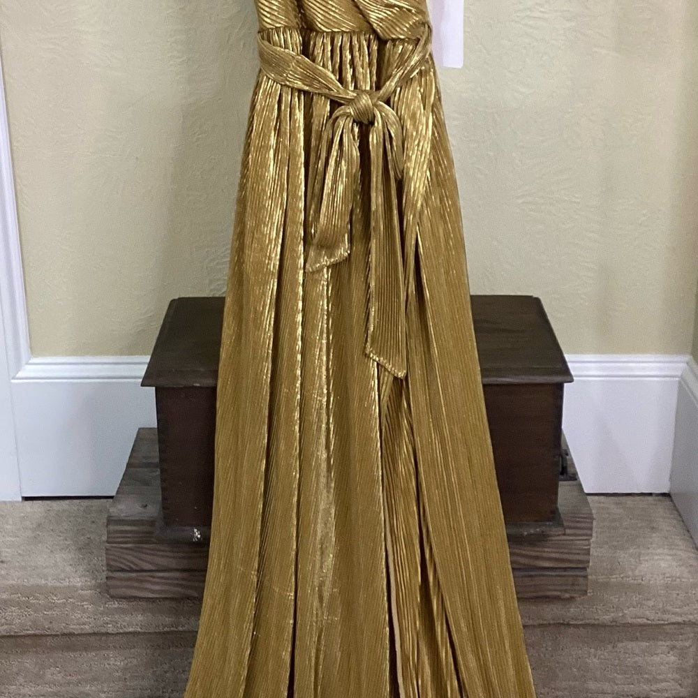 NWT SIZE SMALL SAYLOR Gold Ruffled Sweetheart Maxi Gown