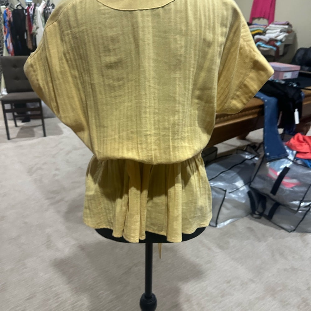 SIZE M Sundance Yellow Wrap Peplum Blouse