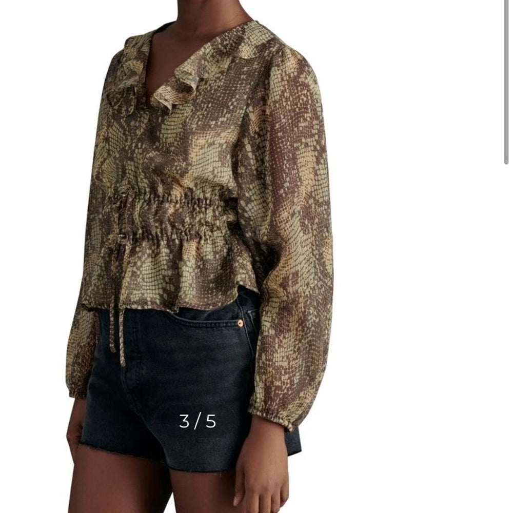 NWOT SIZE M Steve Madden Ruffled Peplum Blouse in Green and Brown