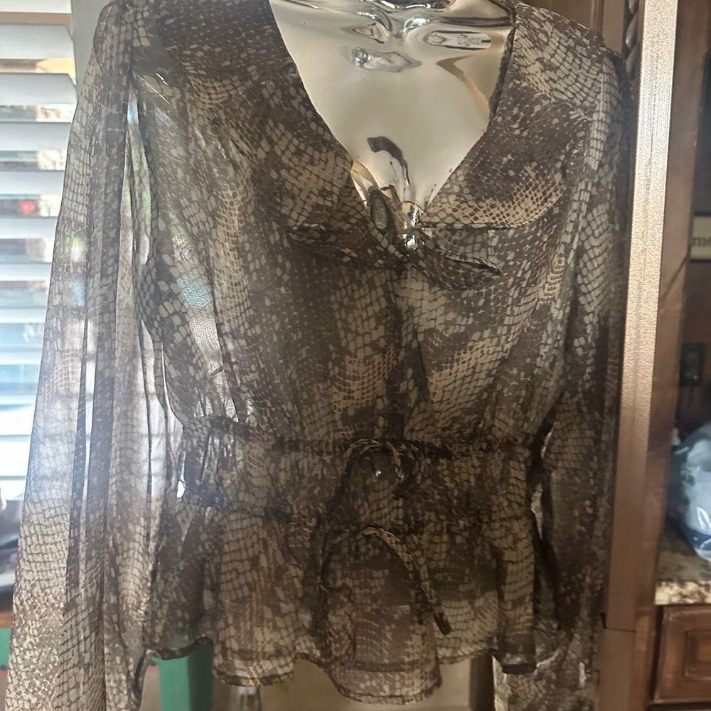 NWOT SIZE M Steve Madden Ruffled Peplum Blouse in Green and Brown