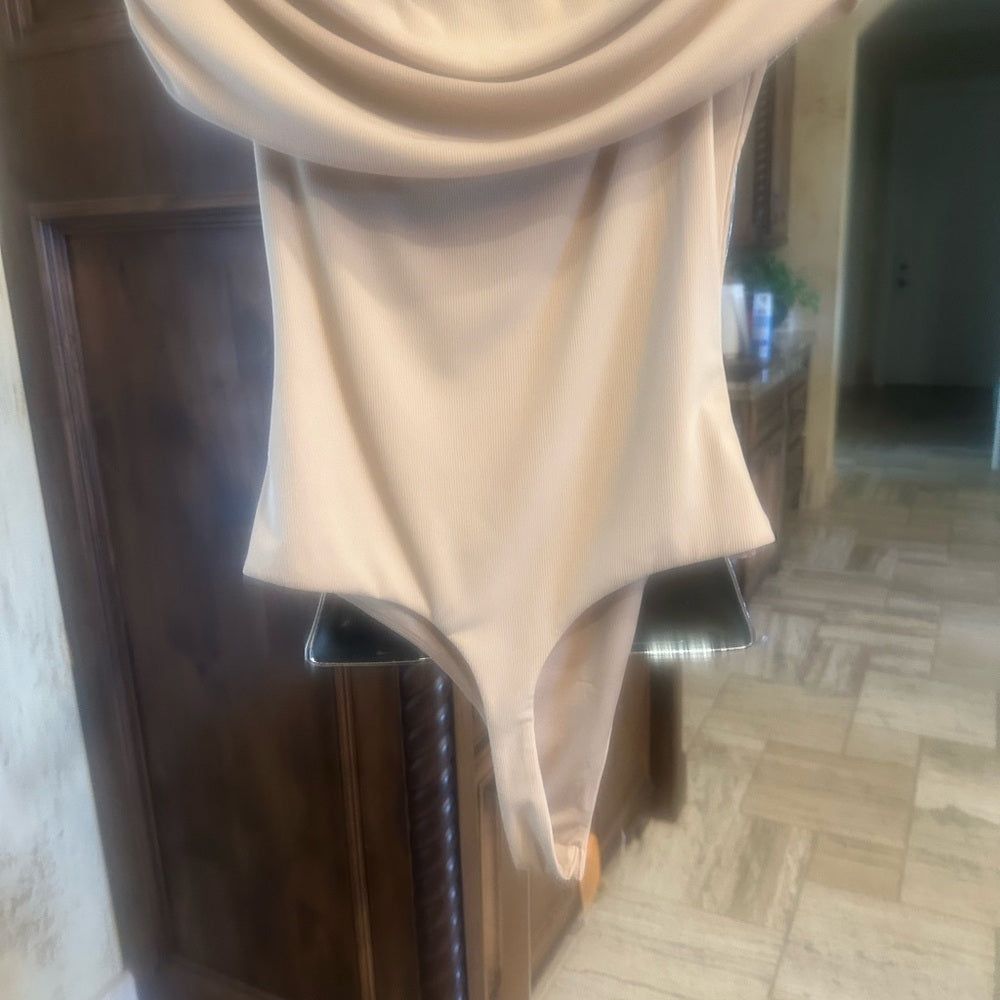 NWT SIZE M AFRM Cream Off-Shoulder Bodysuit Top