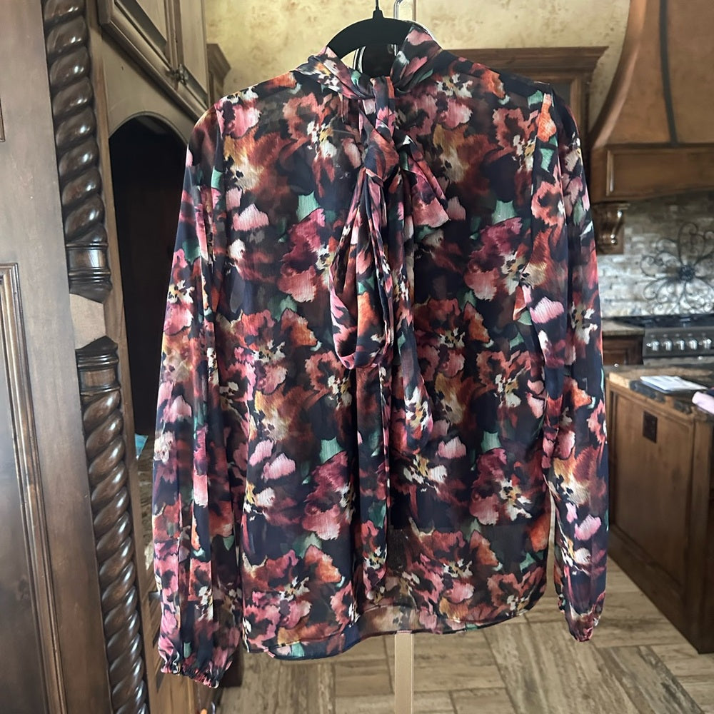NWT SIZE S Misa Los Angeles Black and Red High Low Mandarin Collar Blouse