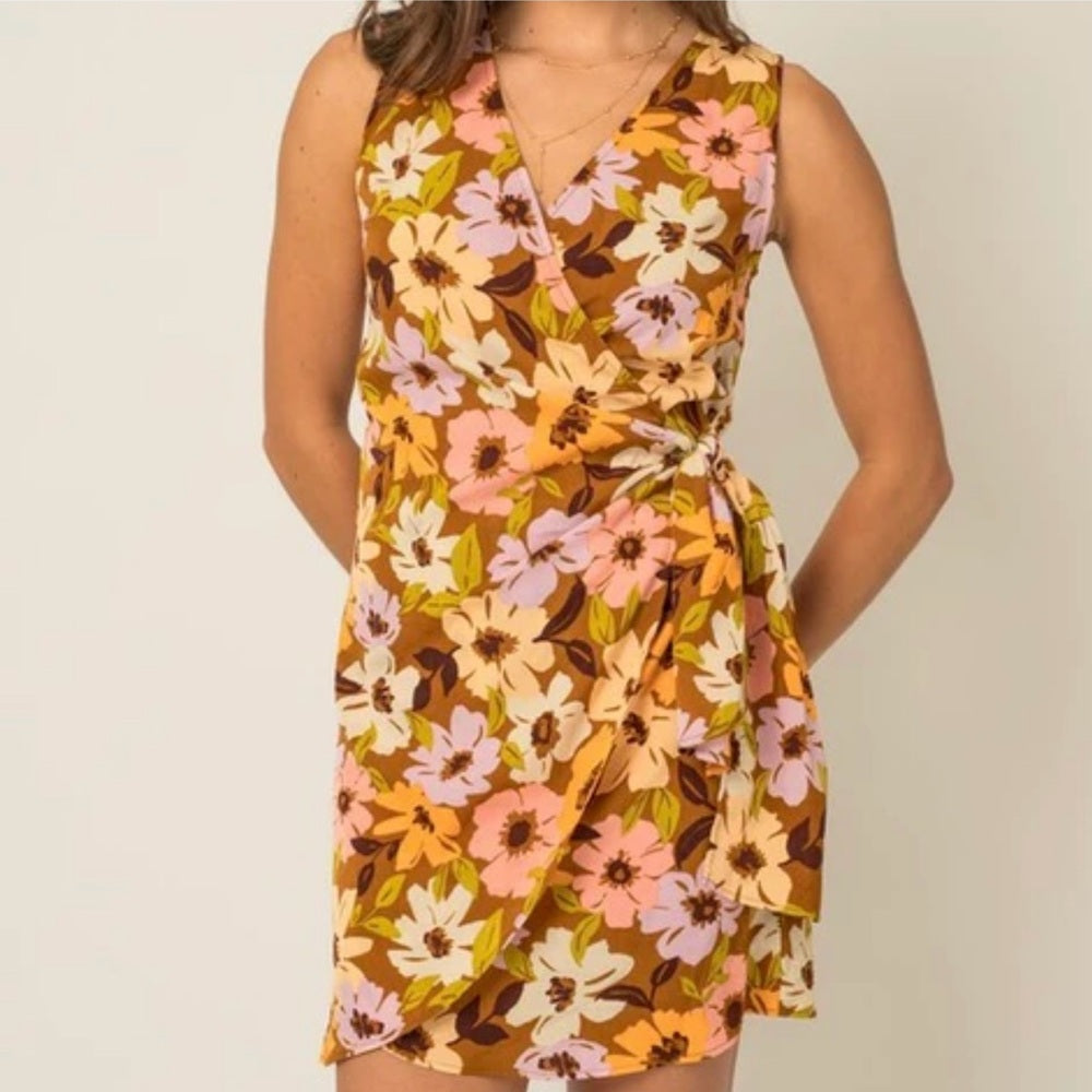 NWOT SIZE L Gilli Pink and Orange V-Neck Wrap Sundress