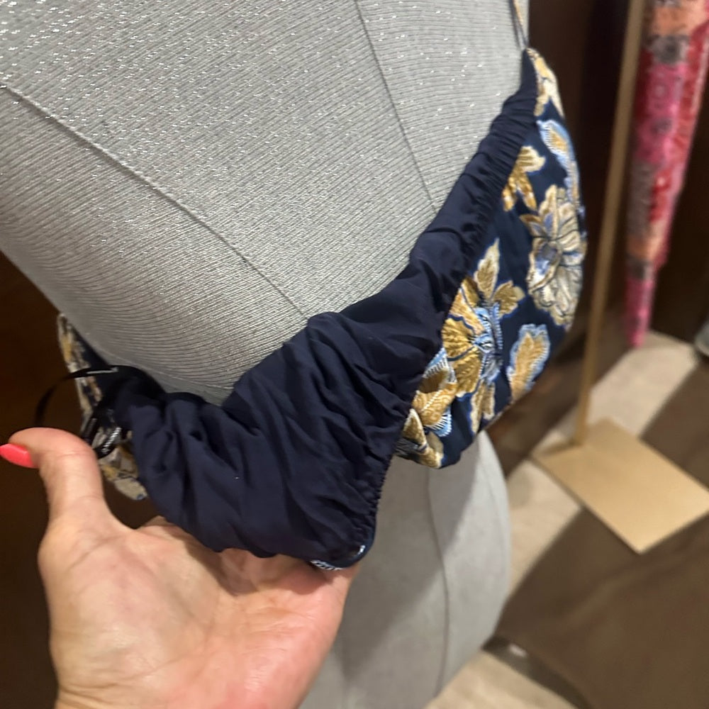 NWT SIZE M MINKPINK Blue and Gold Floral Crop Top