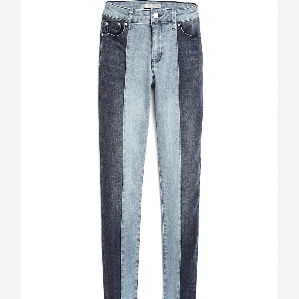 NWT SIZE 28 Tractr Blue Skinny Jeans Modern Style