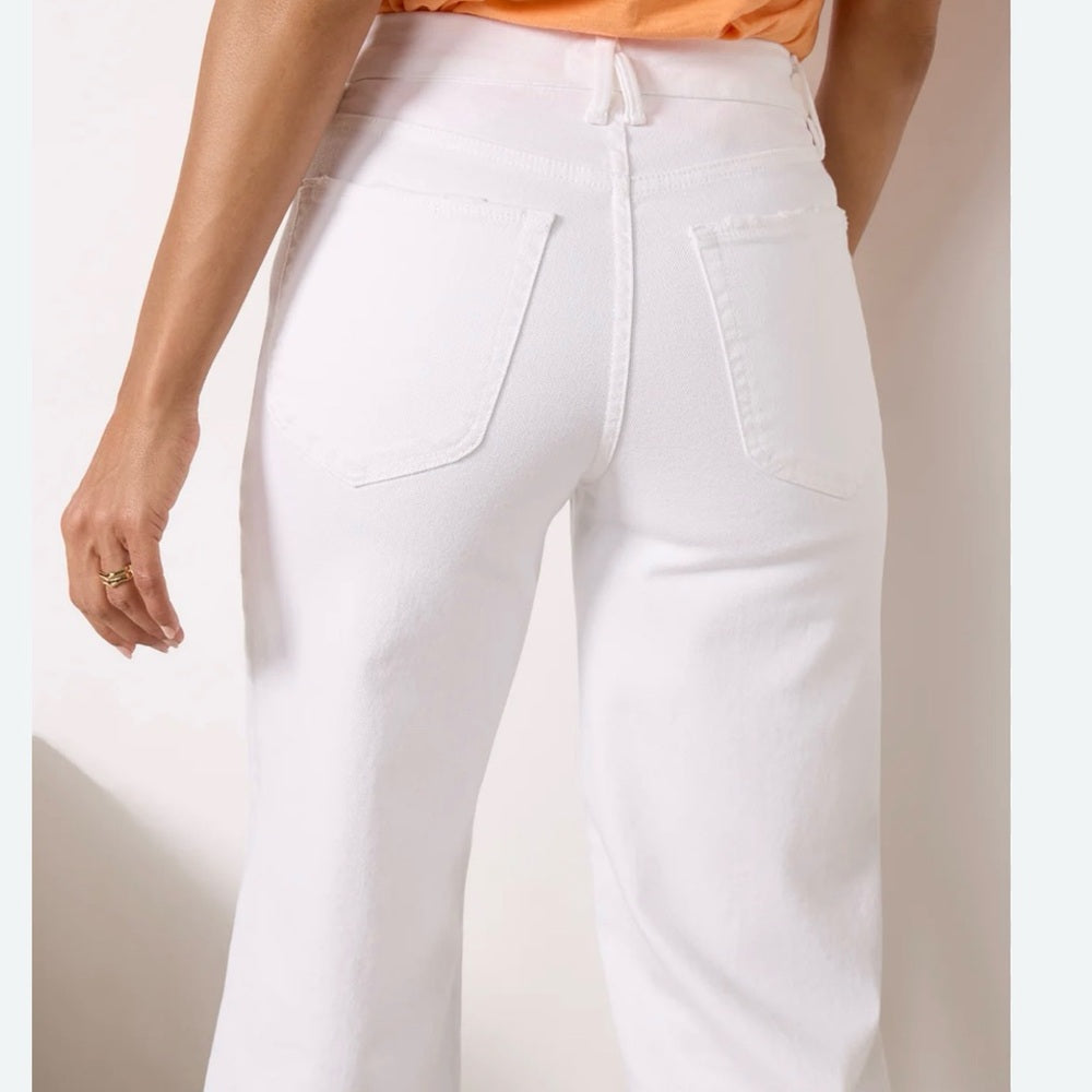 NWT SIZE 27 Good American White Flare Jeans High-Rise
