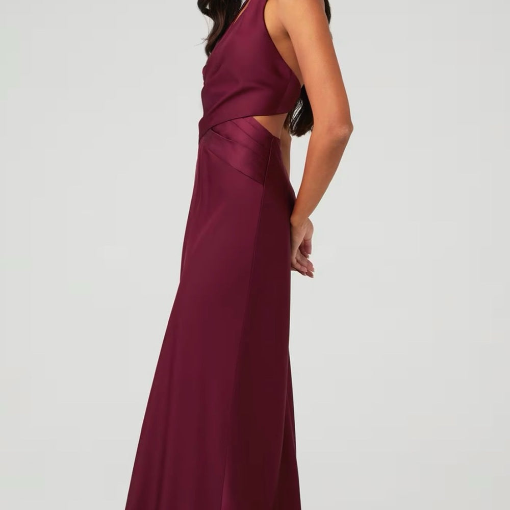 NWT SIZE 6 Elegant Burgundy Halter Maxi Dress for Prom