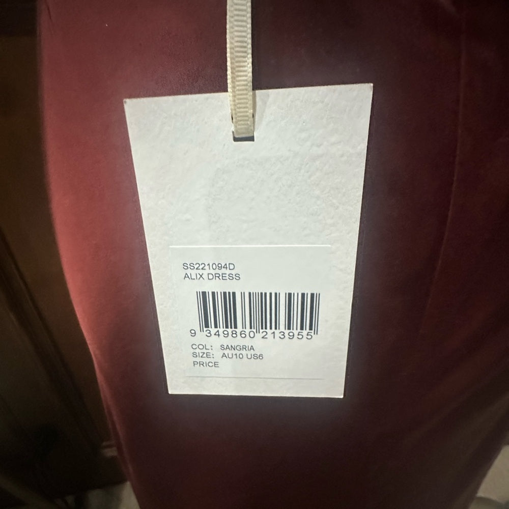 NWT SIZE 6 Elegant Burgundy Halter Maxi Dress for Prom