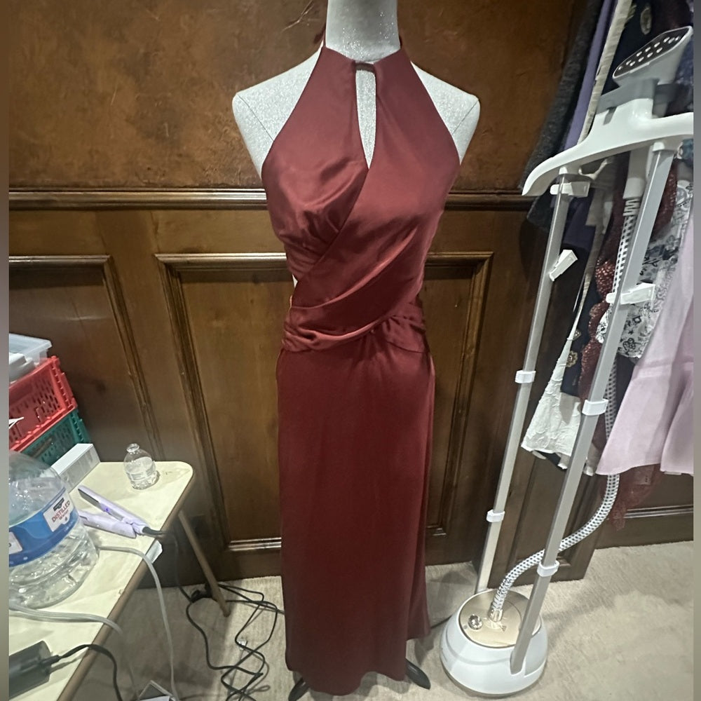 NWT SIZE 6 Elegant Burgundy Halter Maxi Dress for Prom