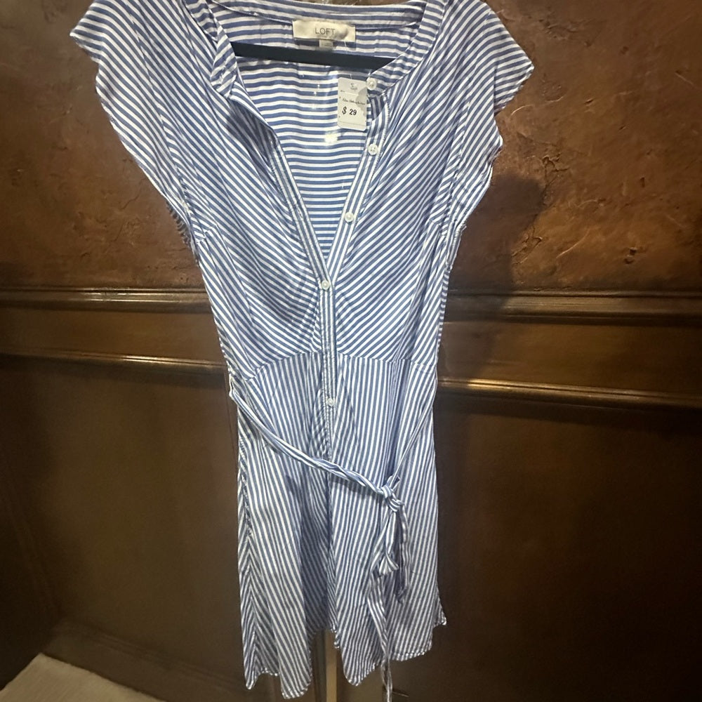 SIZE 6 LOFT Blue and White Mini Sundress with Crew Neck and Flutter Cap Sleeves