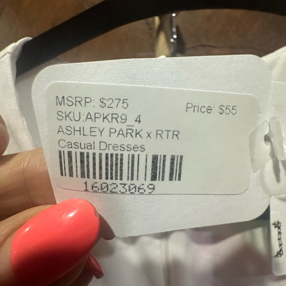 SIZE 4 Ashley By 26 International Red and Green Ruffled Mini Dress