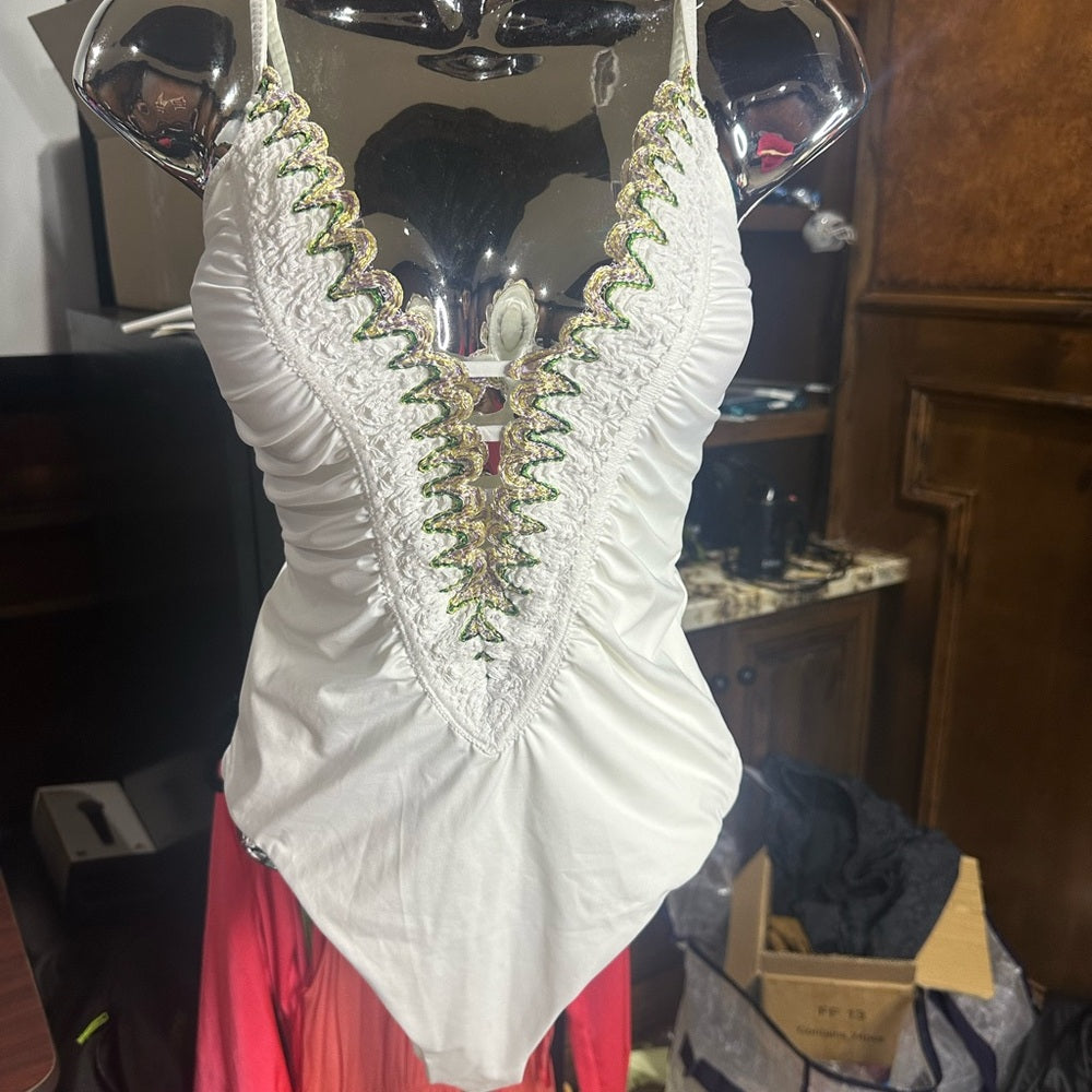NWT SIZE L BECCA White and Green One Piece Swimsuit with Lace-Up V-Neck
