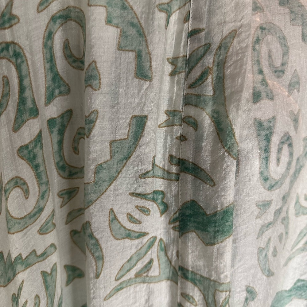 SIZE M/L Kori Green and White Kimono