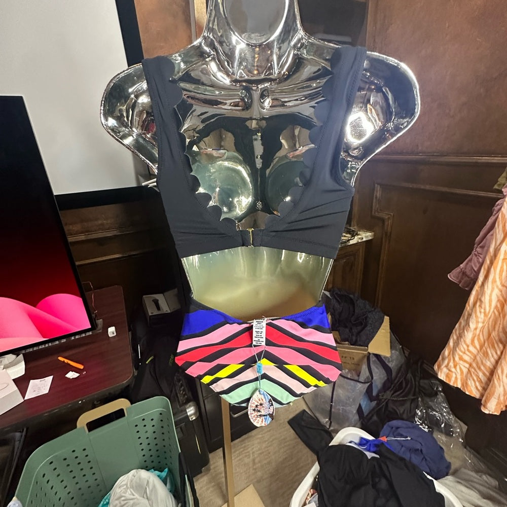 NWOT SIZE S Black Strappy High-Waisted Bikini with Chevron Pattern