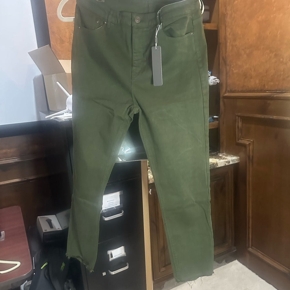 NWT SIZE 10/30 Tractr Green Cropped Ankle Pants High-Rise