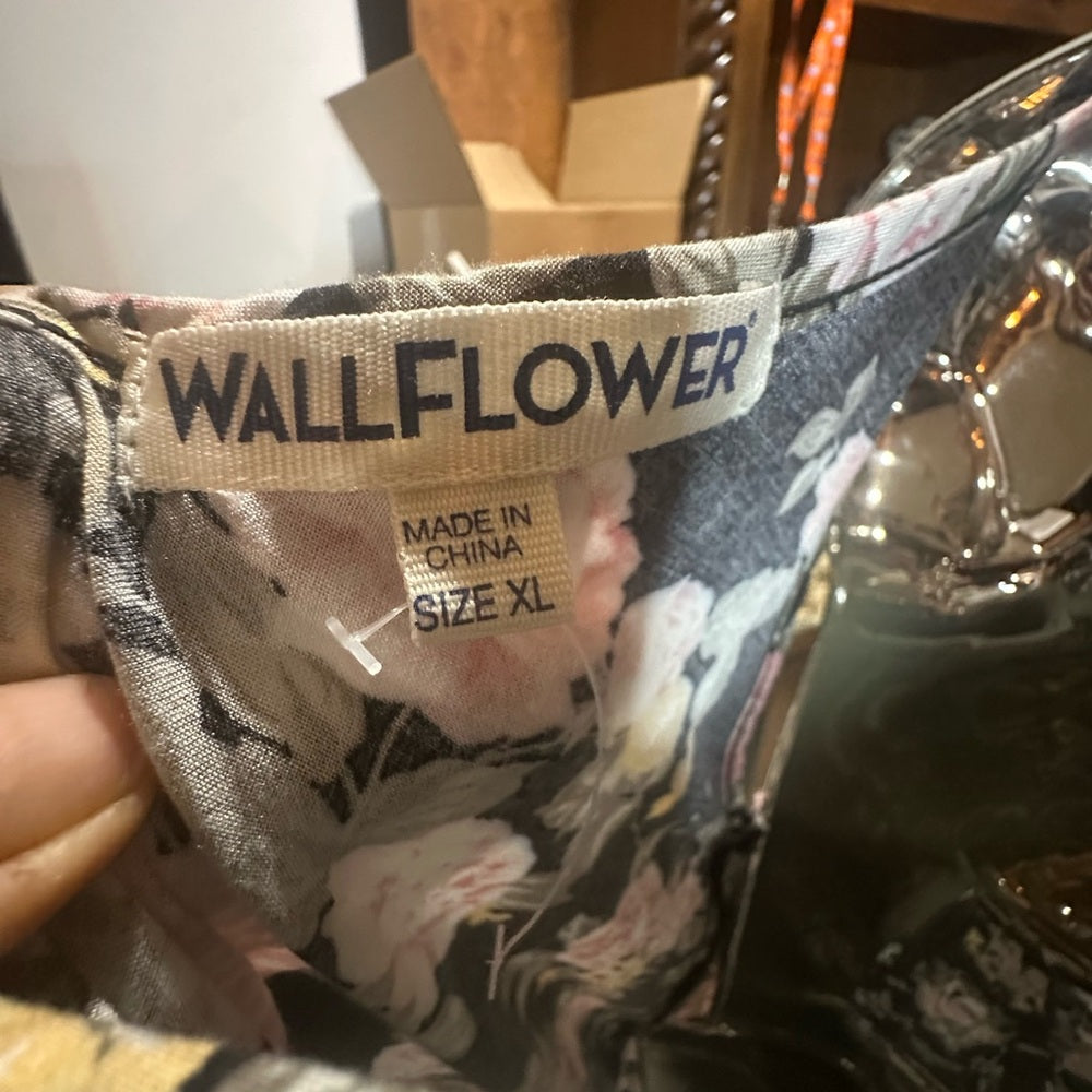 NWOT SIZE XL Wildflowers Pink and Yellow V-Neck Midi Sundress