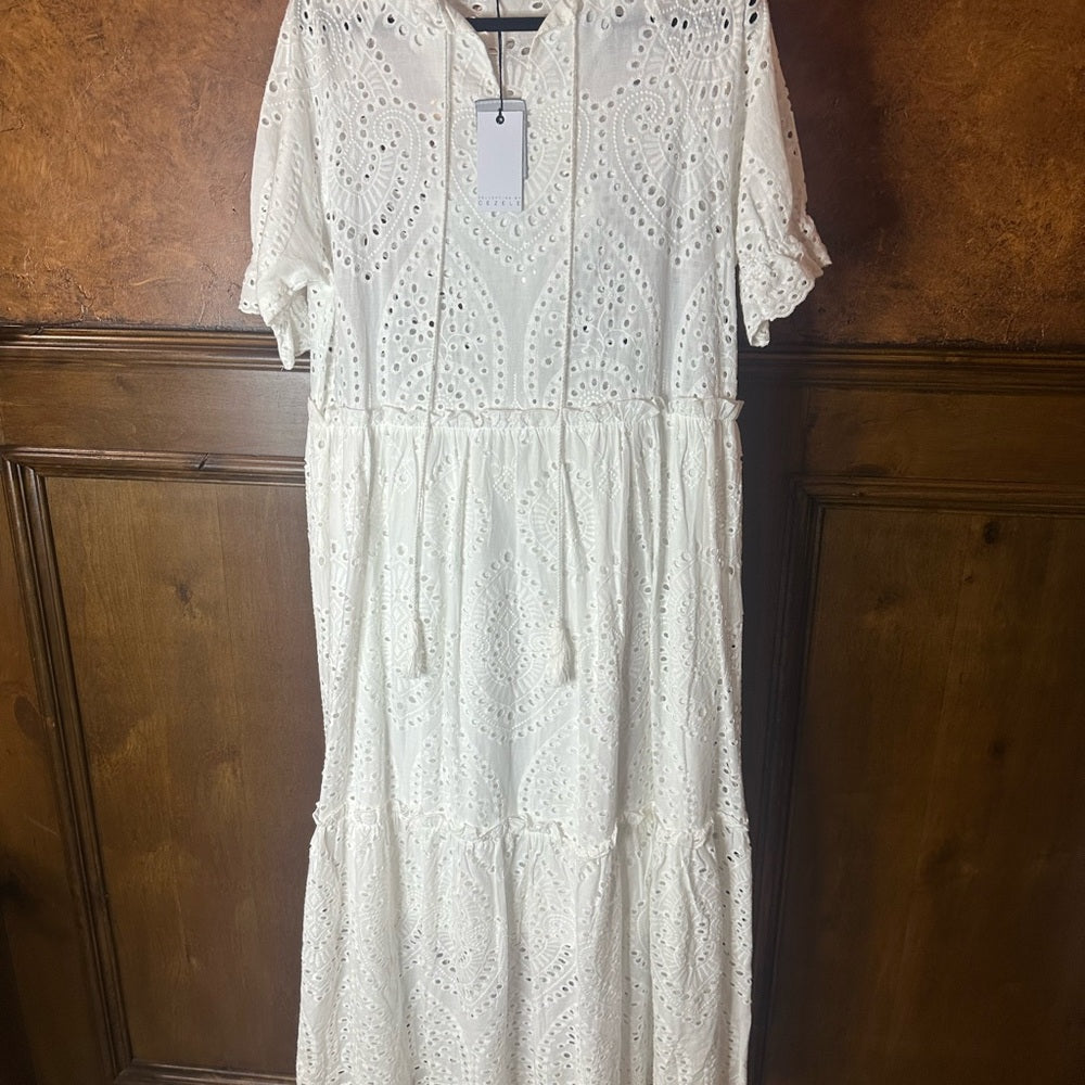 NWT SIZE L CZ collection White Maxi A-Line Skirt with Tiered Design