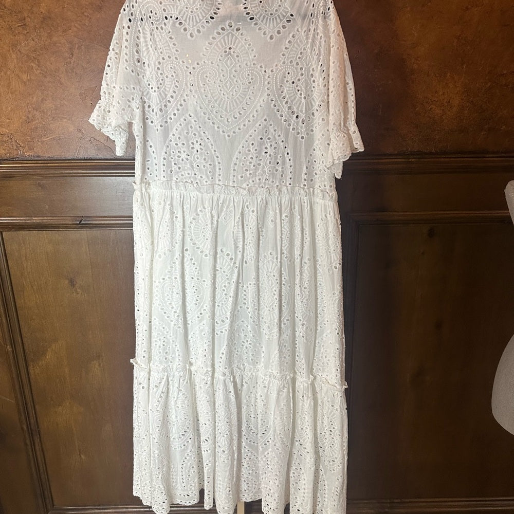 NWT SIZE L CZ collection White Maxi A-Line Skirt with Tiered Design