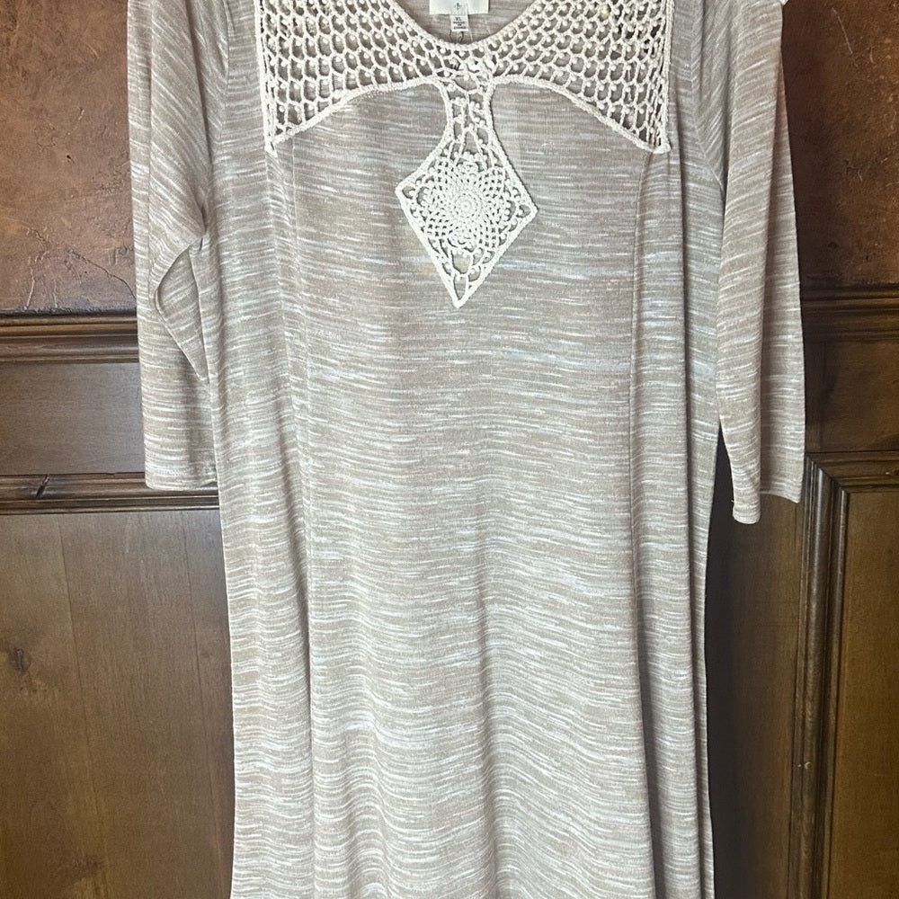 NWT SIZE XL Hayden Cream Long Sleeve Sheath Dress with Crew Neck