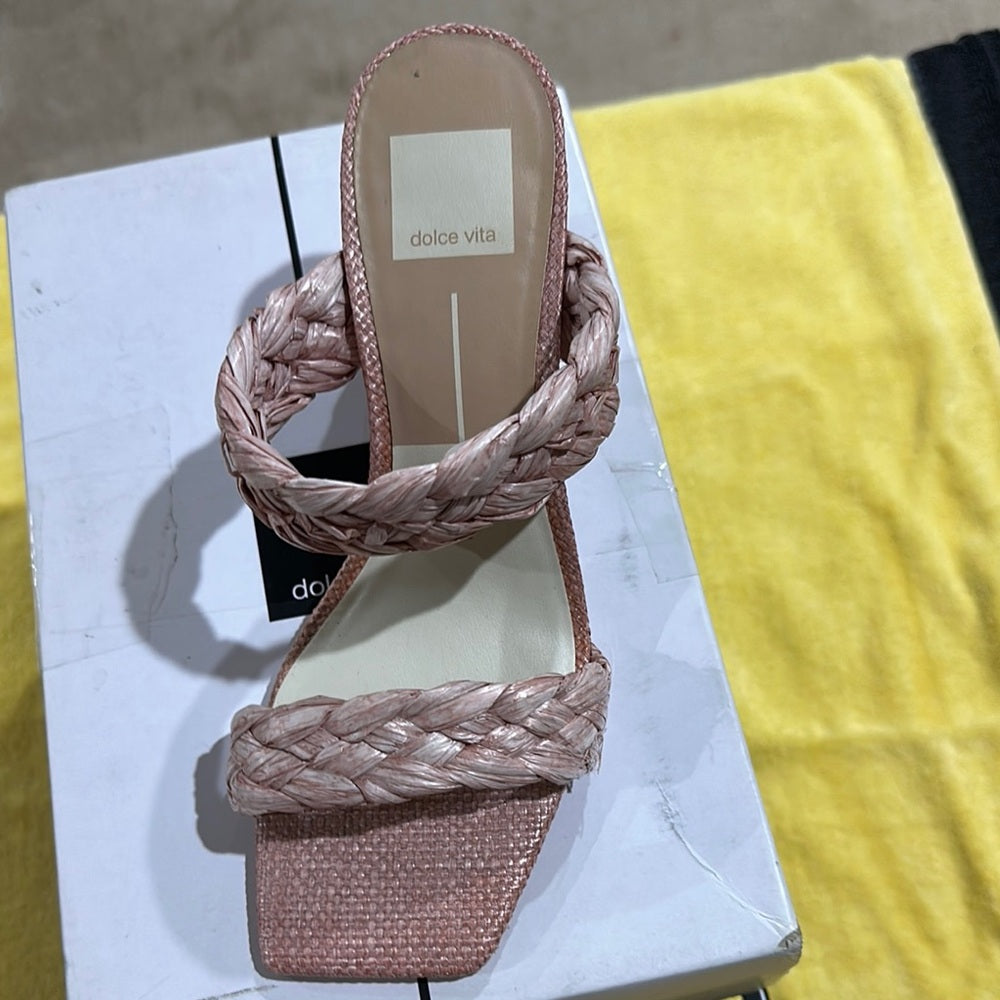 52. NEW SIZE 7 Dolce Vita Pink Quilted Heels with Stiletto Design