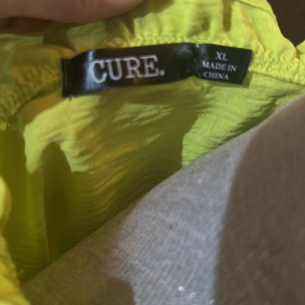 NWT SIZE M Vibrant Green Blouse with Smocked Mandarin Collar