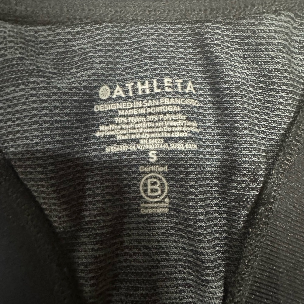 Athleta Black Sleeveless Fitted Tank Top