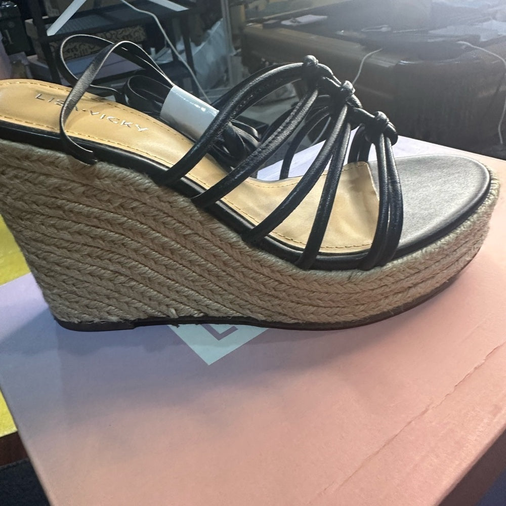 206. NEW SIZE 8 Black Ankle Strap Flat Sandals