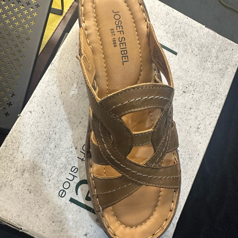 219. NEW SIZE 10 Josef Seibel Tan Mules Comfort Slip-On