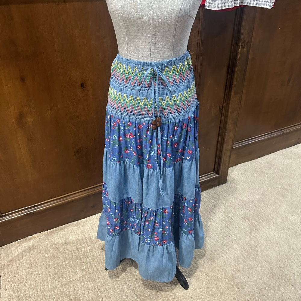 NWT SIZE L Blue and Green Halter Midi Sundress