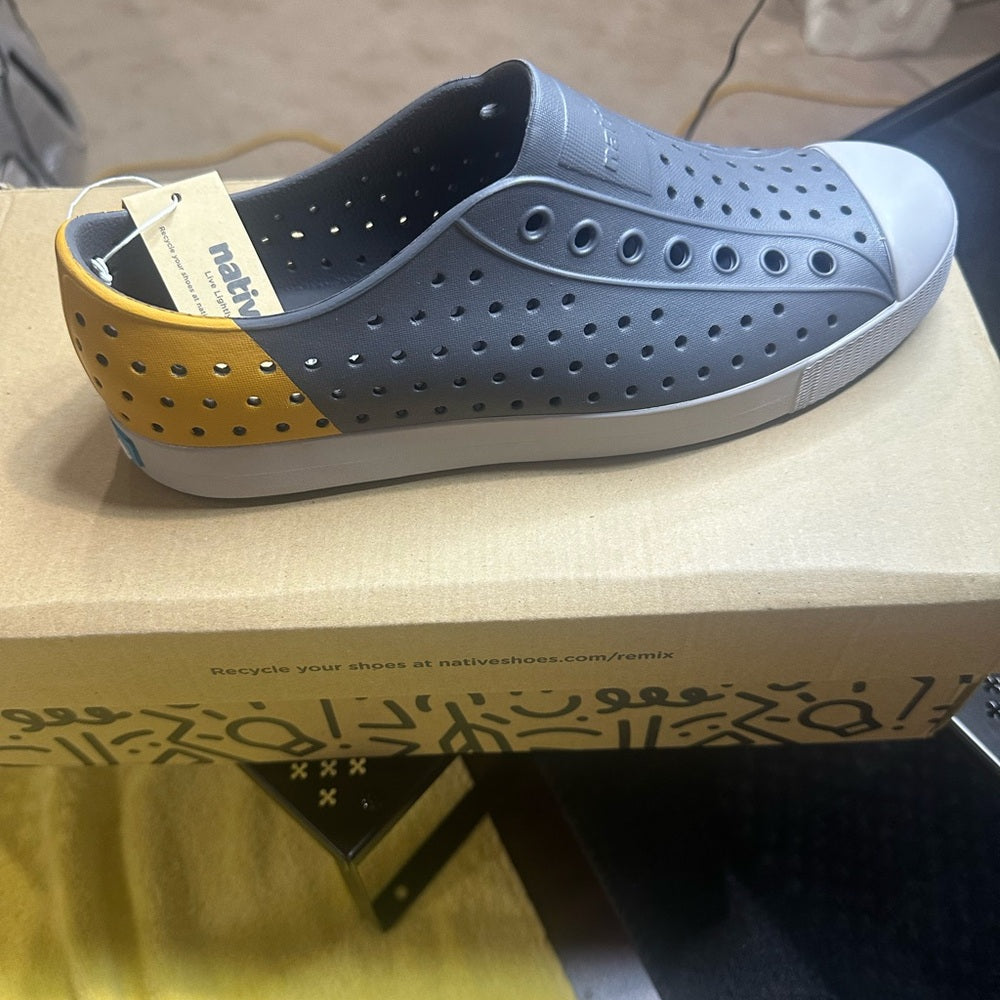 296. NEW SIZE 10 Native Women's Sneakers Gray and Yellow