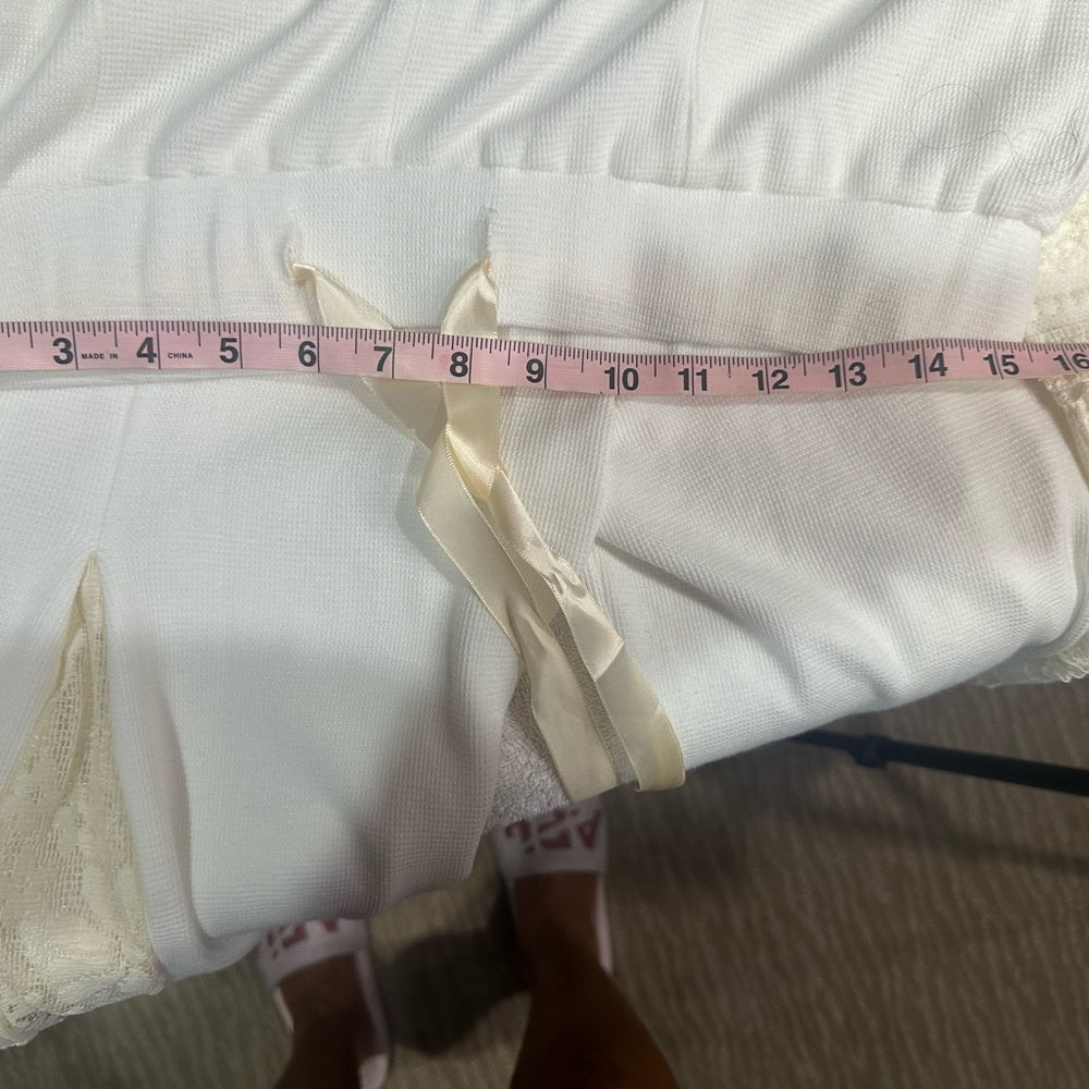 NWOT SIZE L POL Cream Wide Leg Lace Panel pants.