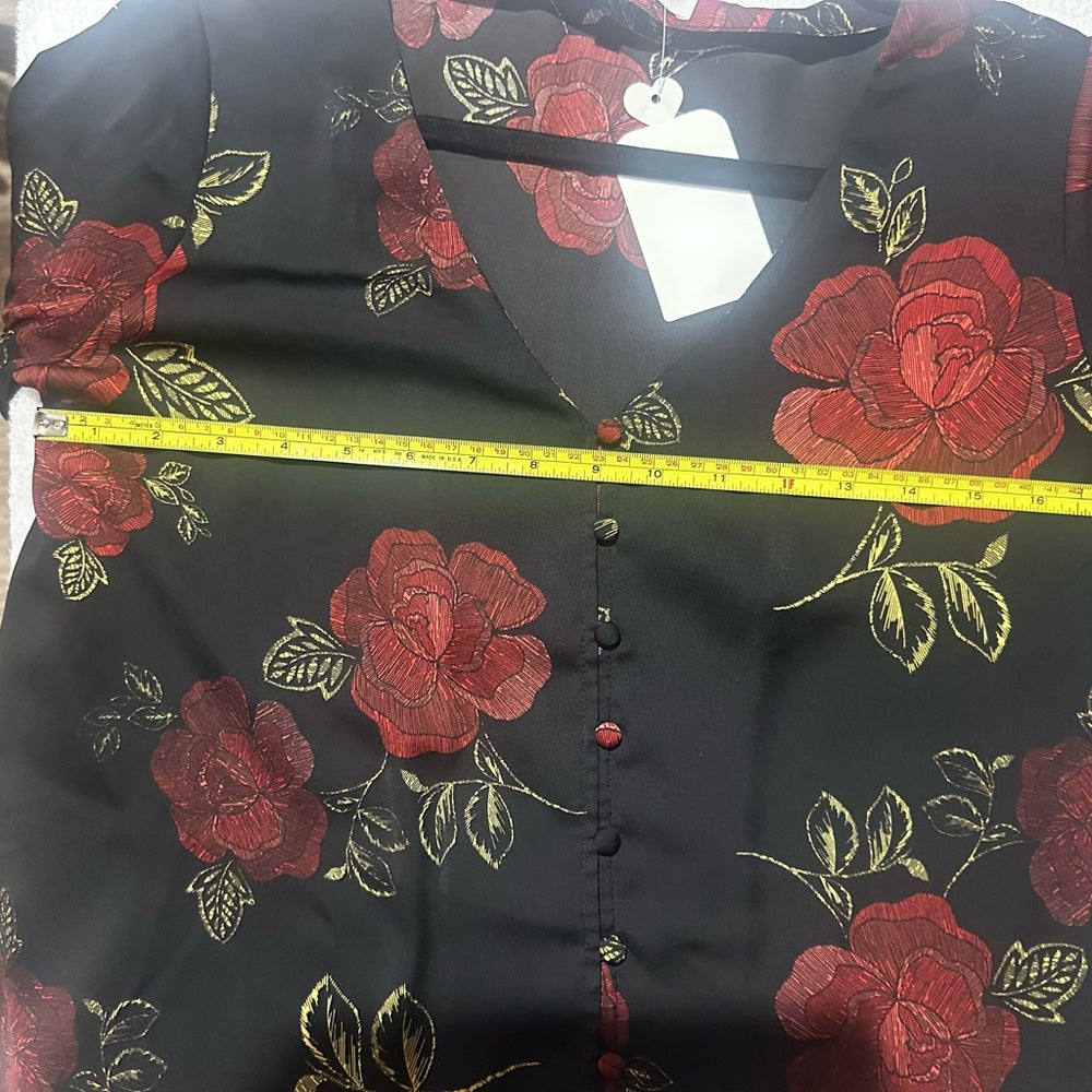 SIZE S cupcakes & cashmere Black Blouse with Red Floral Design