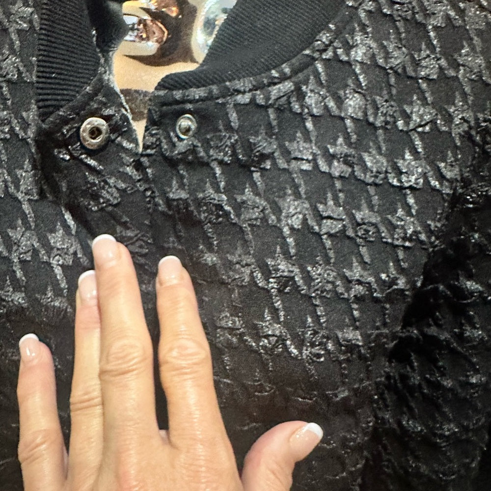 NWT SIZE XS Lulu's Black Textured Bomber Jacket