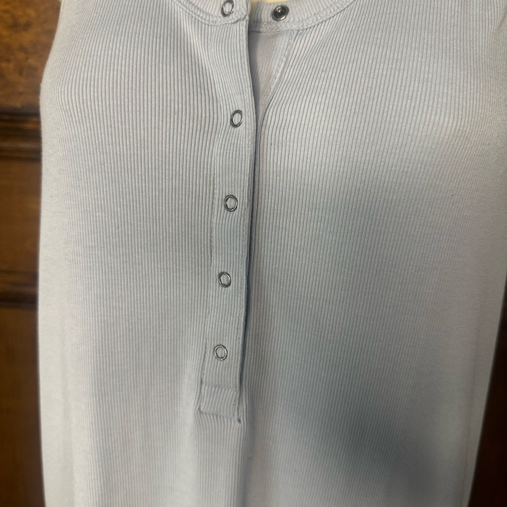 NWOT SIZE XS/S Nike dri fit Heather Gray Buttoned Tank Top
