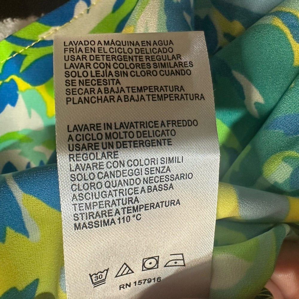 NWT SIZE M/L Christian Siriano Vibrant Floral Swim Coverup - Blue and Yellow