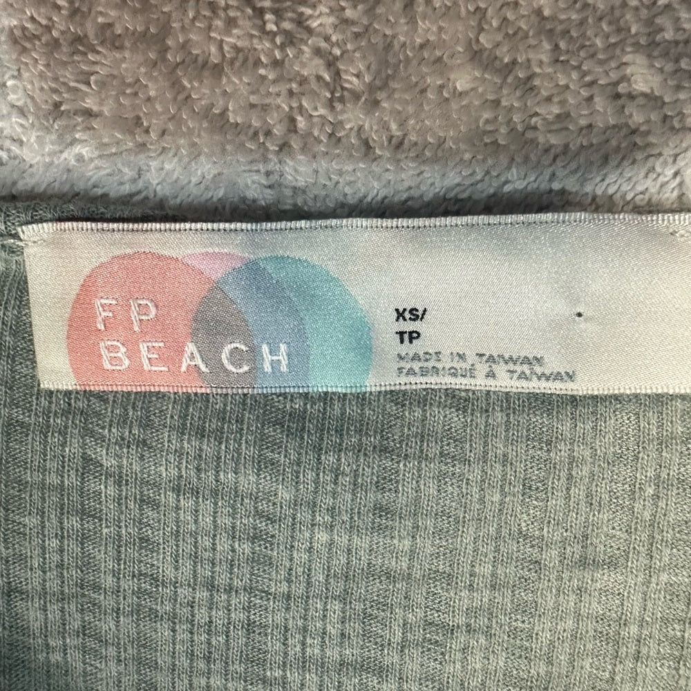 SIZE XS WILL FIT UP TO AN XL Chic Gray Women's Blouse