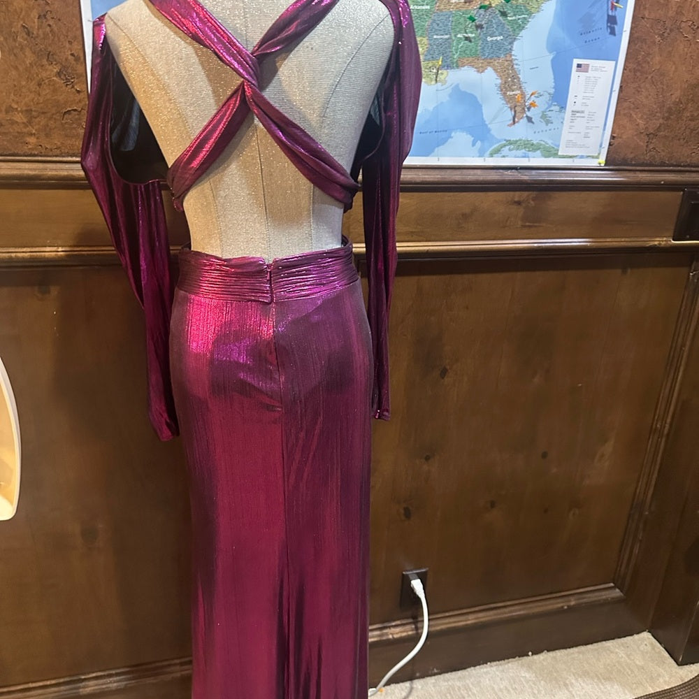 NWT SIZE 6 Glamorous Long Sleeve Metallic Dress