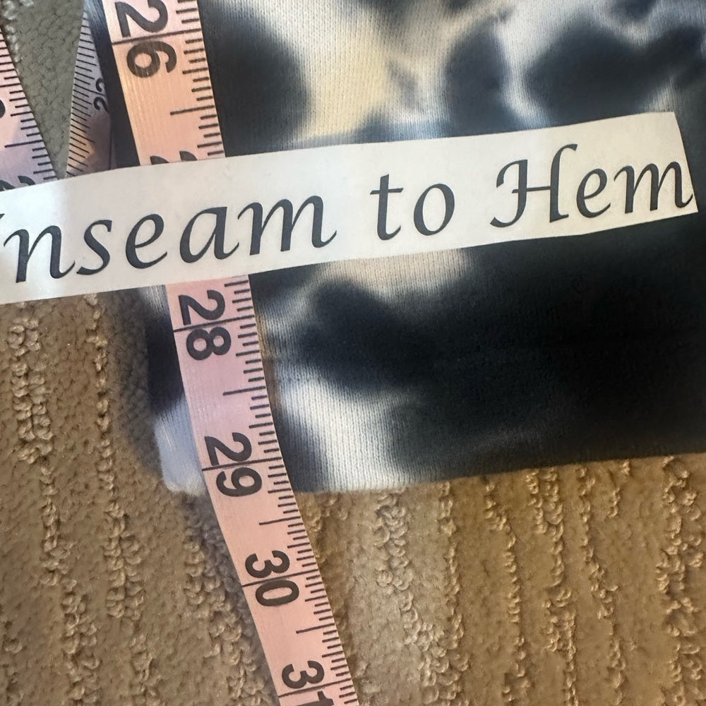 NWT SIZE S 525 America Monochrome Splatter Joggers