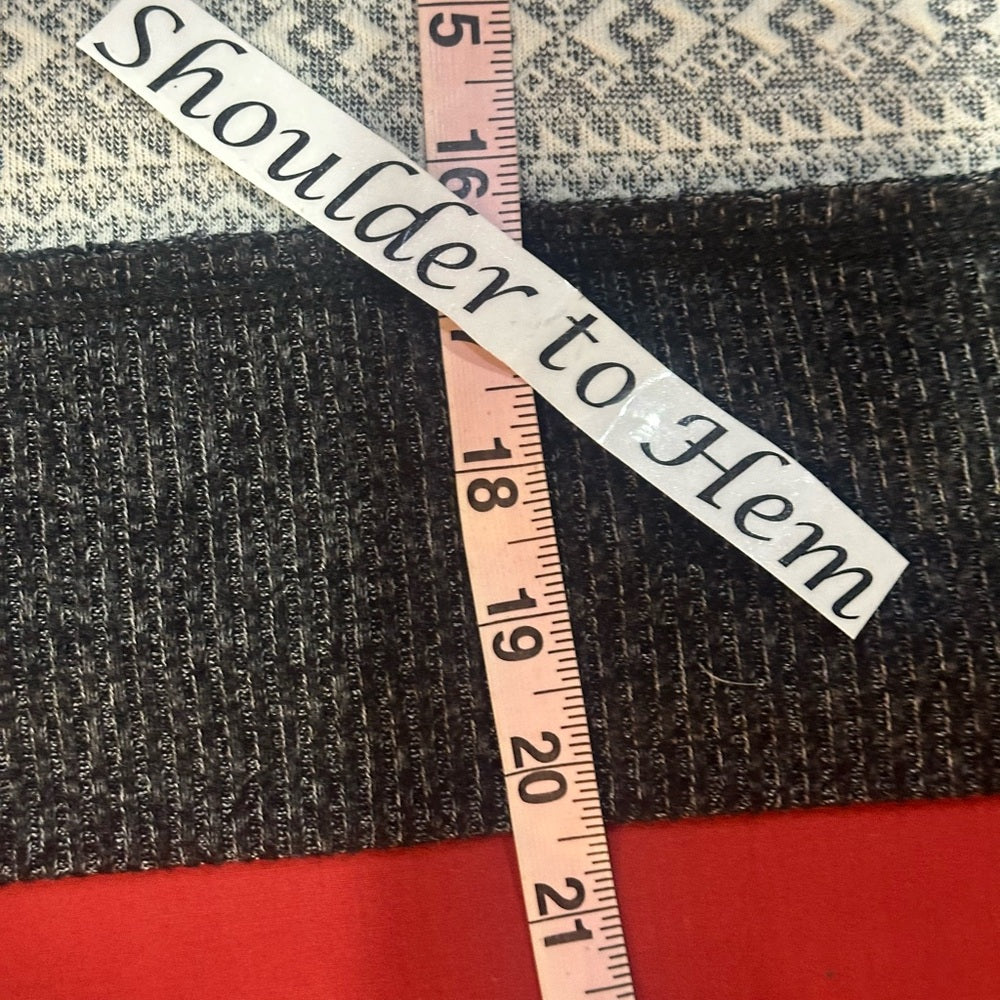 SIZE S WILL FIT UP TO AN XL We The Free Black and White Patterned Sweater