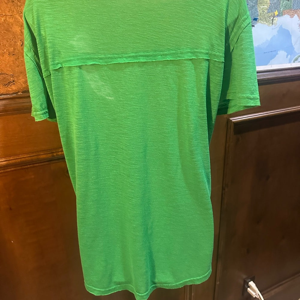 NWOT SIZE S POL Vibrant Green Short Sleeve Tee