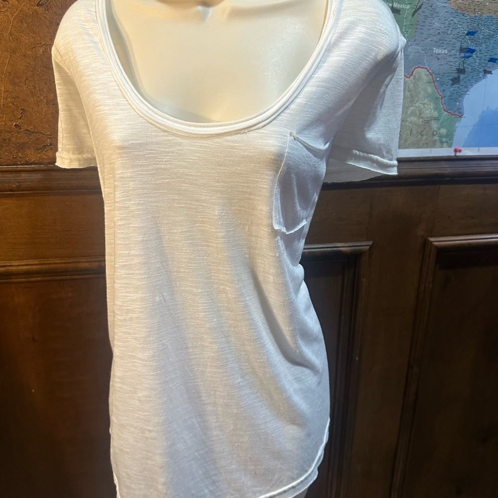 NWOT SIZE S POL Women's Soft Cream Short Sleeve Tee